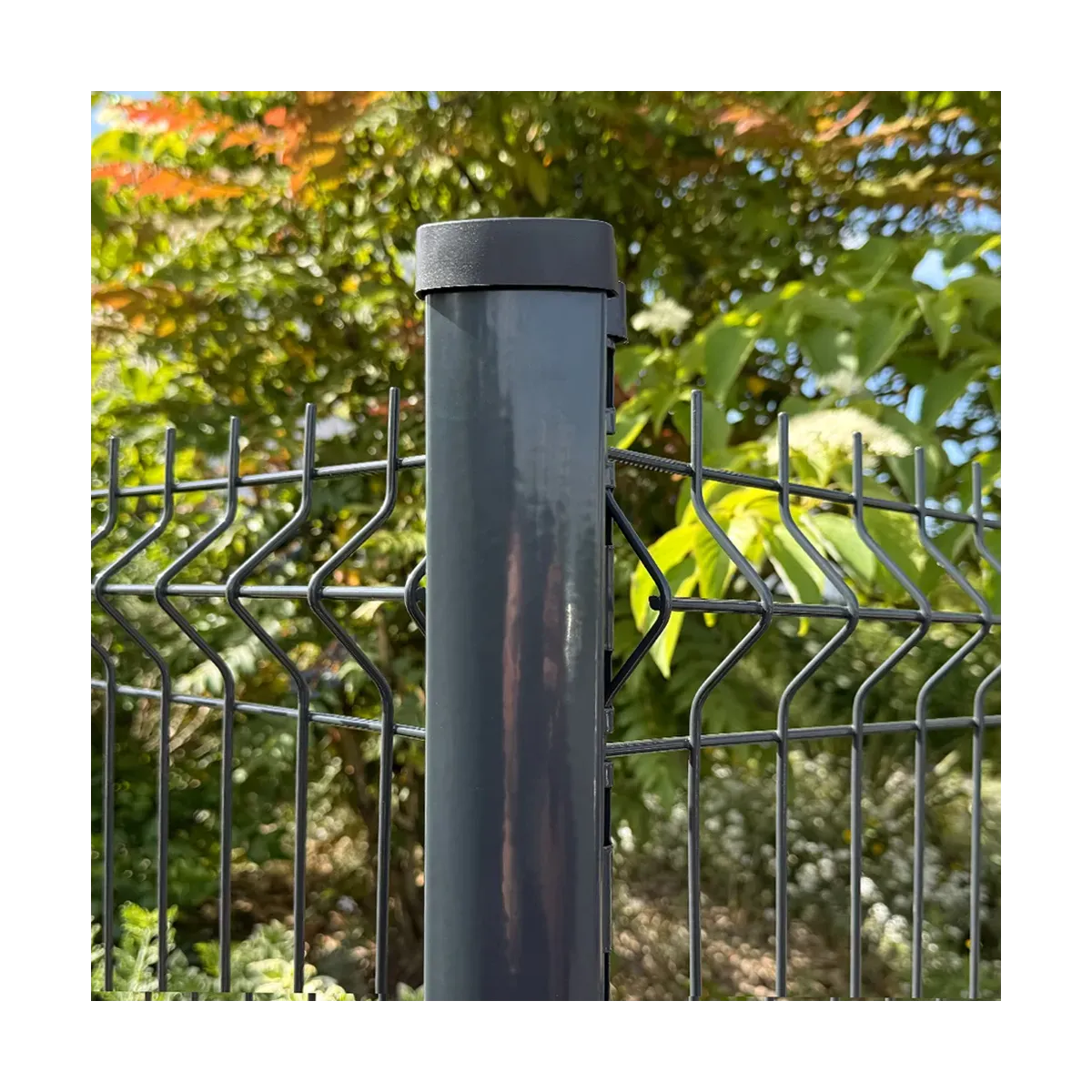 Poteau grillage rigide BRICO+ | Majalo