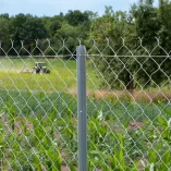 Poteau de clôture T galvanisé