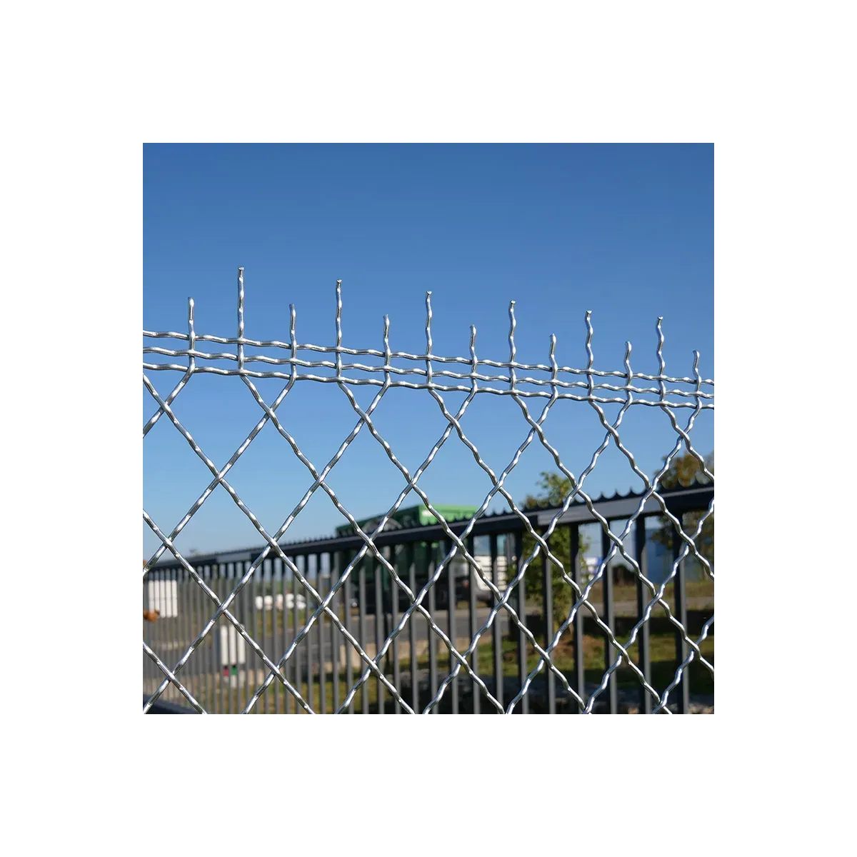 Bordure défensive galvanisée