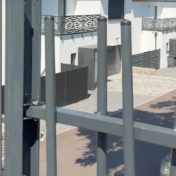 Fixation pour barreaudage DECO